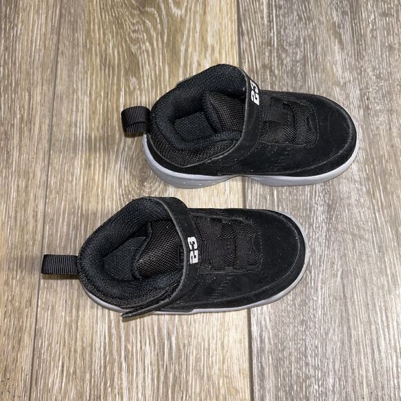 Nike Air Jordan Max Auro 3 Toddler Youth Size 6C Black DA8023-002 Sneaker Shoes - Picture 2 of 11